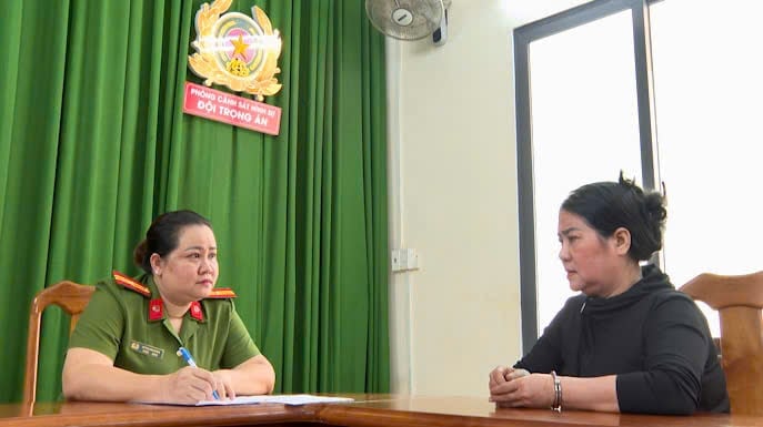 Bắt khẩn cấp 