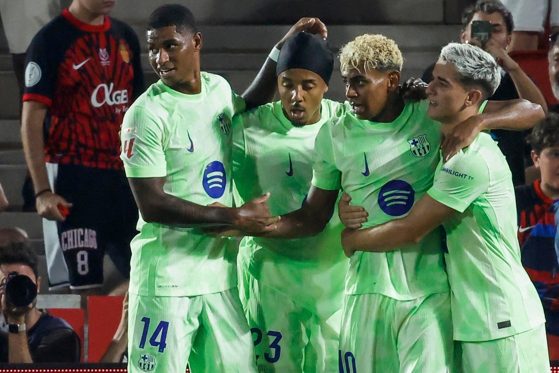 EFE - Barca Mallorca.jpg