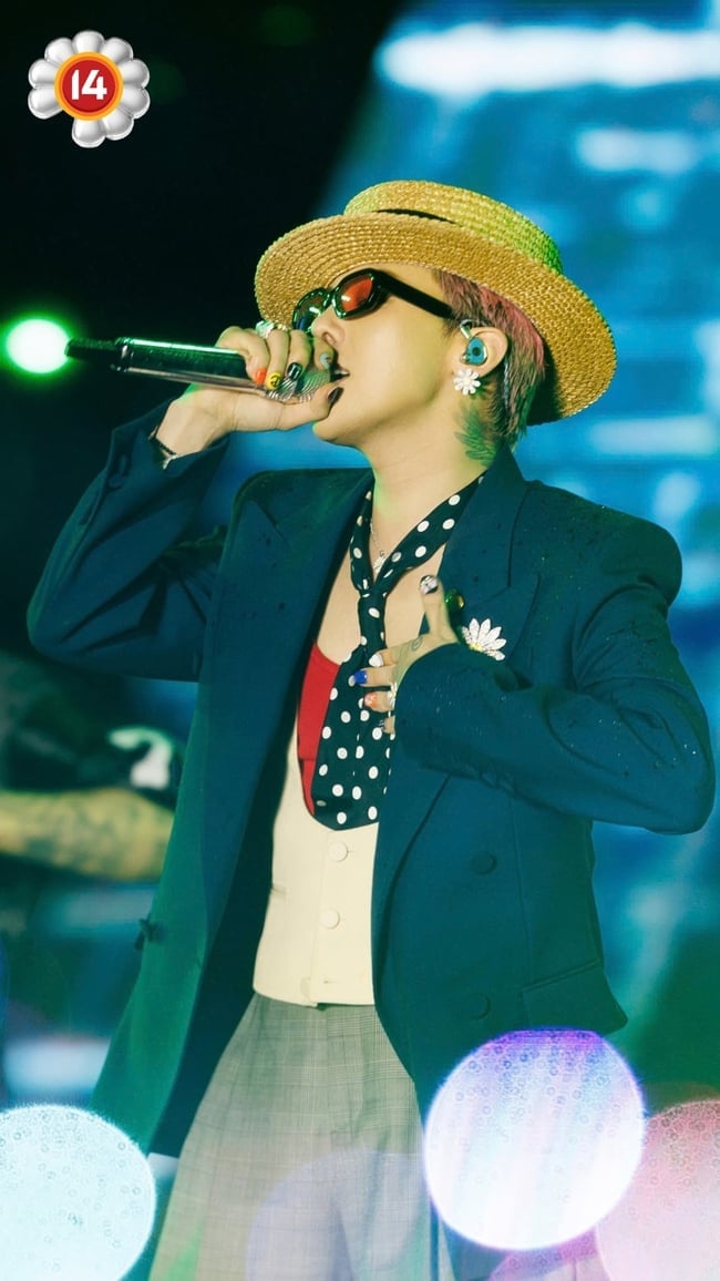 Sức nóng concert quốc gia khiến sao quốc tế cũng phải “nhường đường”- Ảnh 12.