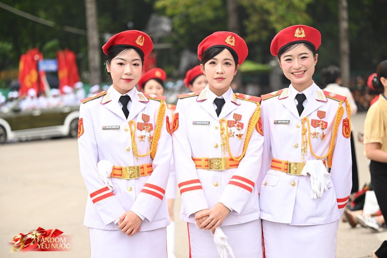 Tôi đi bộ 10.000 bước, len lỏi 9 tiếng trên phố ngày Tổng hợp luyện đầu tiên ở Hà Nội và thấy những điều “không chiếu trên TV”- Ảnh 11.