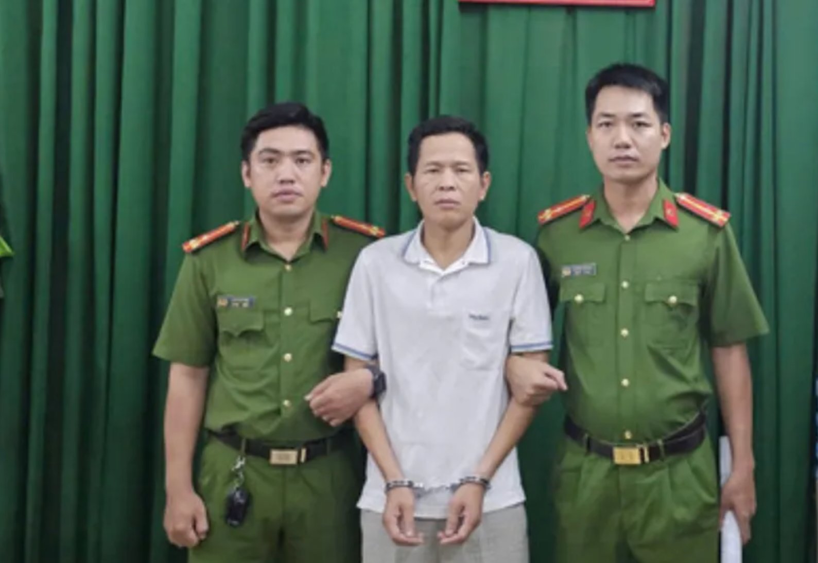 Công an TP HCM bắt một cán bộ ngân hàng liên quan đến 