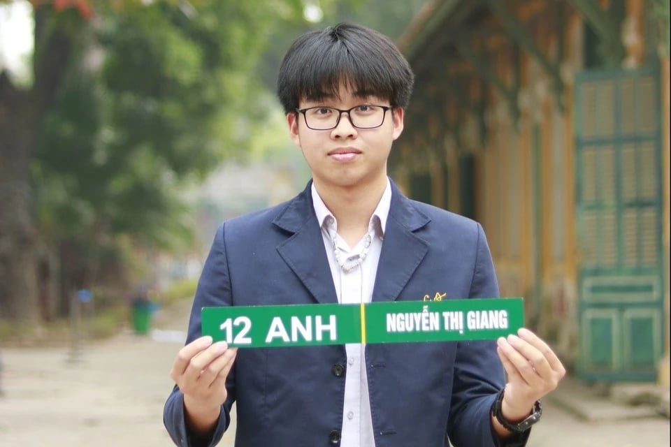 23-1755914590-loat-thu-khoa-nam-2025-do-truong-dai-hoc-nao.jpg