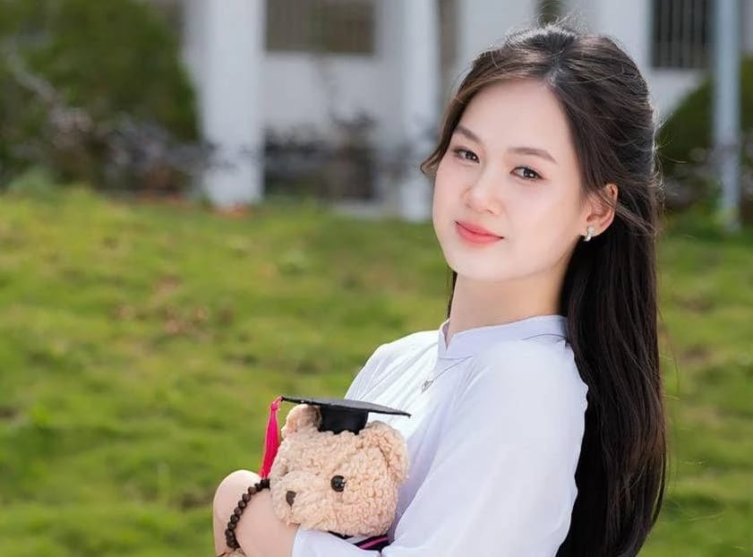 23-1755914591-loat-thu-khoa-nam-2025-do-truong-dai-hoc-nao.jpg
