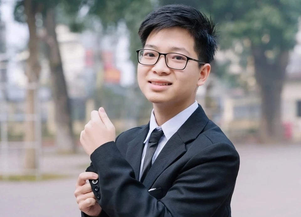 23-1755914598-loat-thu-khoa-nam-2025-do-truong-dai-hoc-nao.jpg