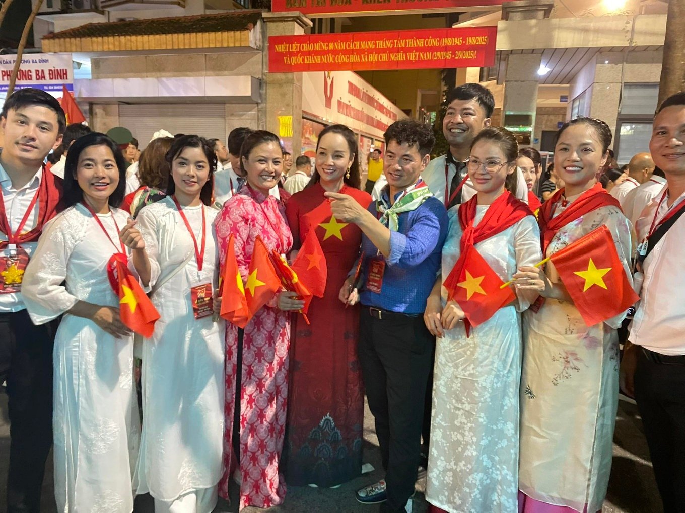 Đen Vâu, Hoàng Thuỳ Linh và loạt nghệ sĩ Việt xin được tham gia diễu hành dịp 2/9- Ảnh 5.