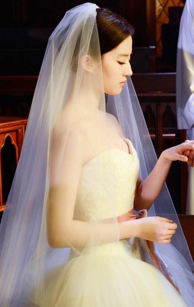 Cú tái hợp được mong ngóng nhất châu Á: Cô dâu Lưu Diệc Phi - chú rể Song Seung Hun cưới nhau sẽ thế nào?- Ảnh 14.