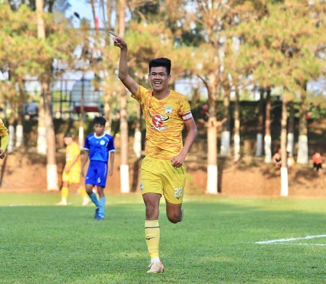 Danh sách ĐT Việt Nam: HLV Kim Sang-sik không gọi Filip Nguyễn, lần đầu điền tên cầu thủ HAGL cao 1m96 - Ảnh 1.