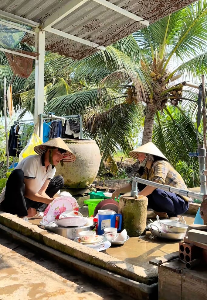 Đi đám giỗ miền Tây, nơi được hưởng nhiều 
