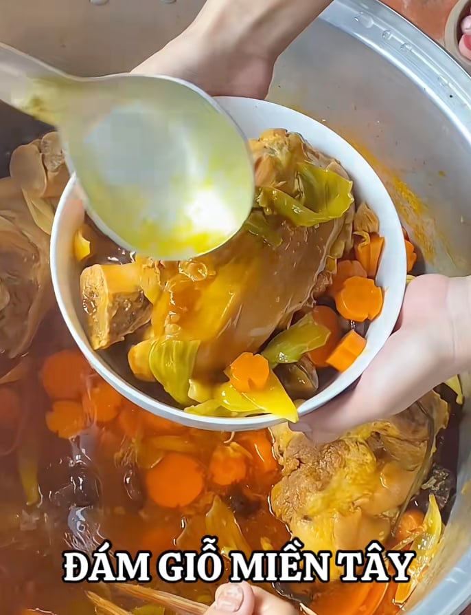 Đi đám giỗ miền Tây, nơi được hưởng nhiều 