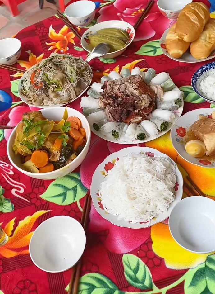 Đi đám giỗ miền Tây, nơi được hưởng nhiều 