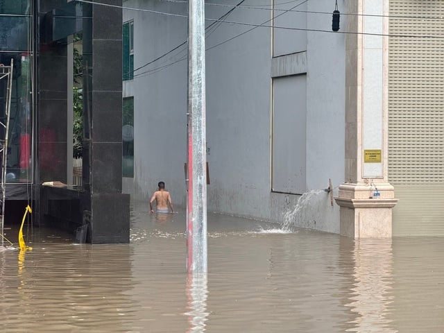 Toàn cảnh một buổi sáng 