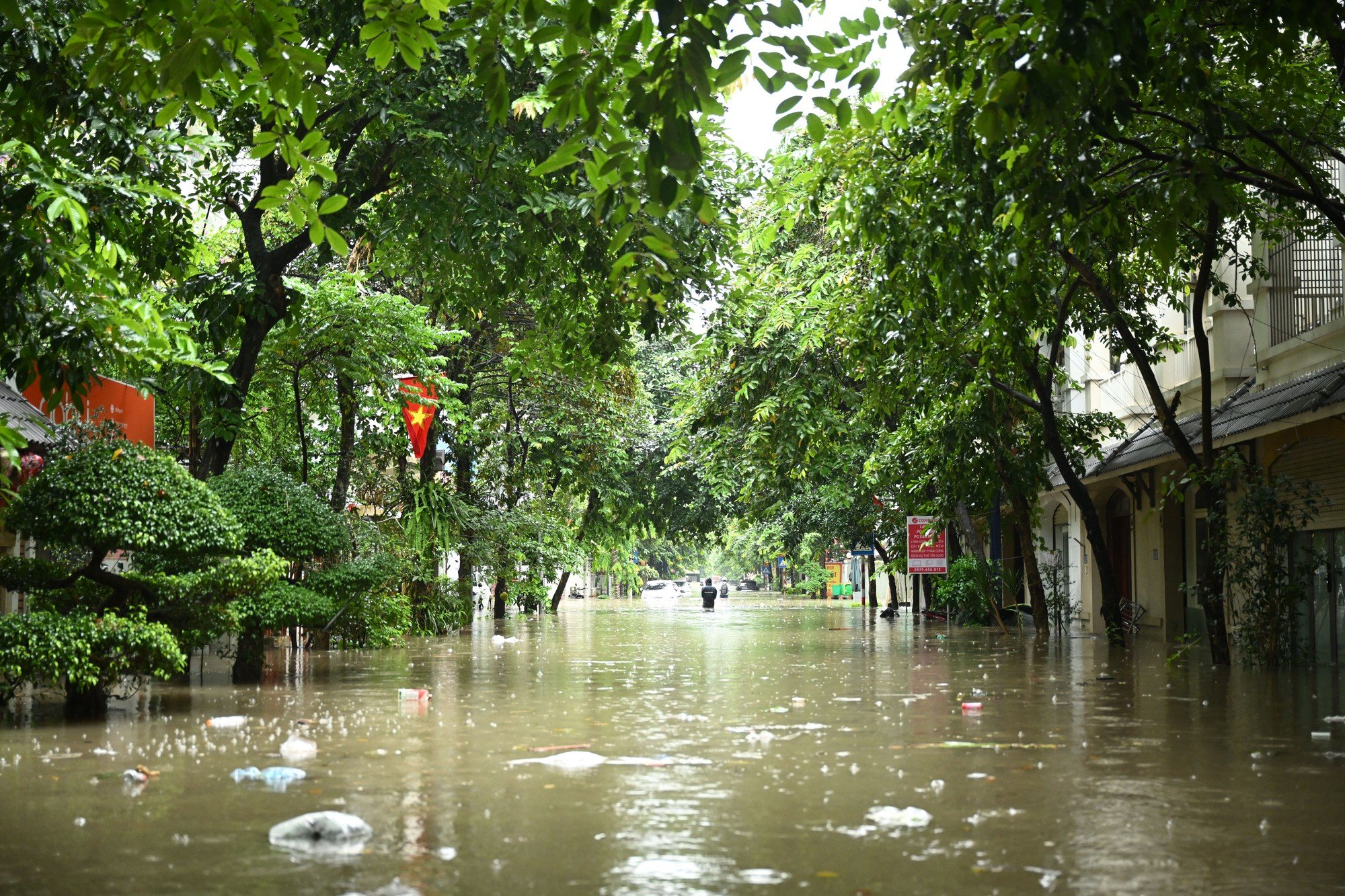 Toàn cảnh một buổi sáng 