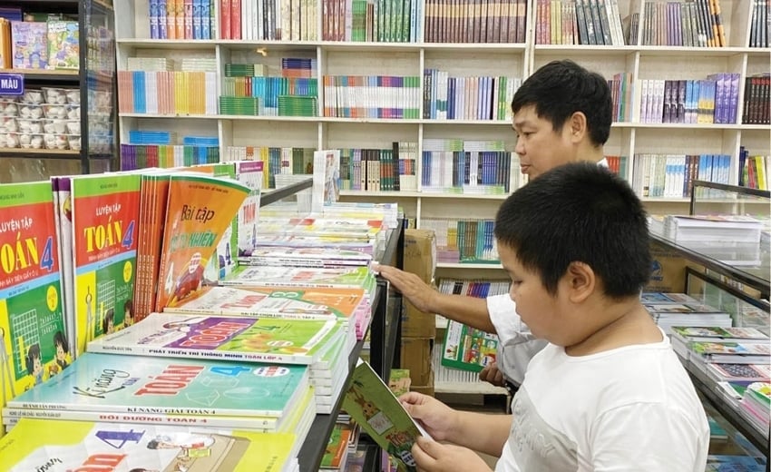 bo chinh tri yeu cau mot bo sach giao khoa thong nhat tren toan quoc hinh anh 1