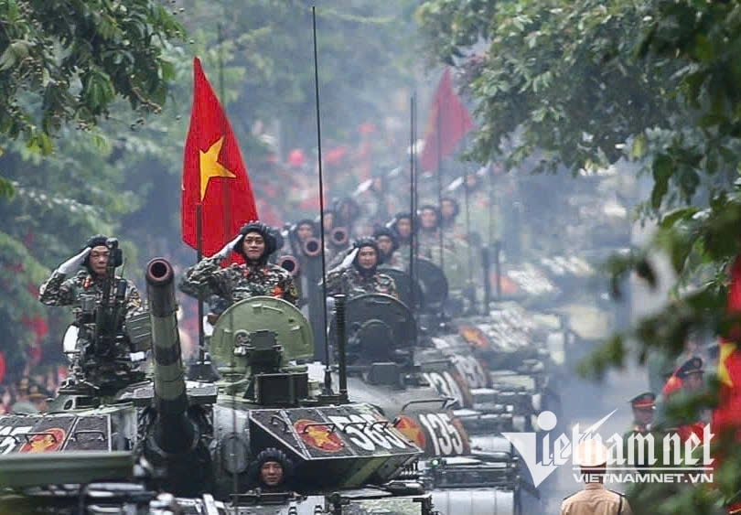 W-thiet giap.jpg