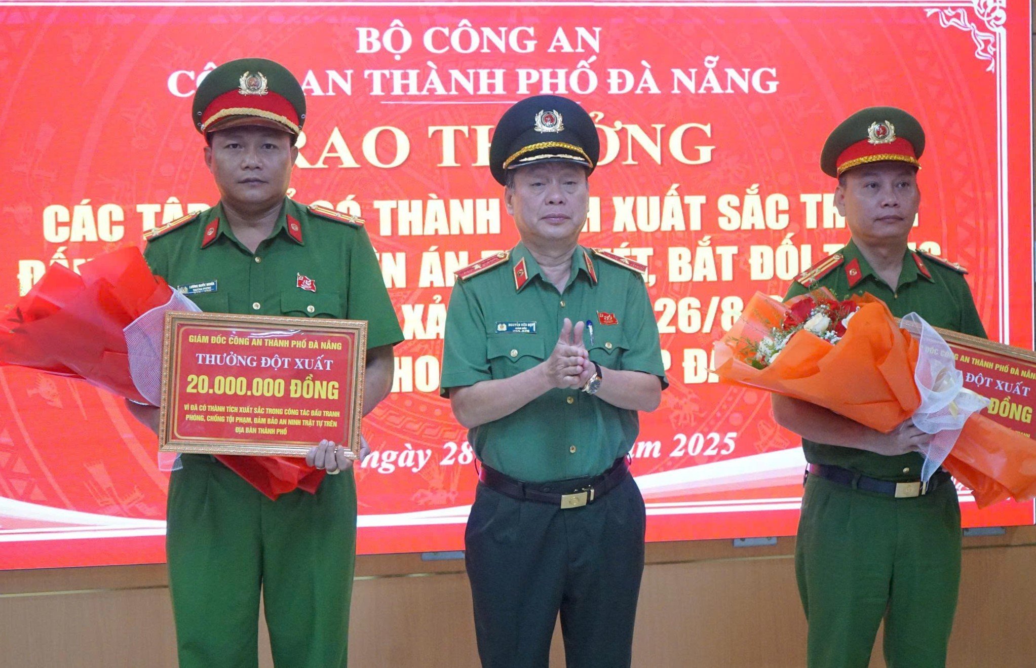 14 giờ nghẹt thở truy bắt kẻ ngoại quốc cướp tiệm vàng tại Đà Nẵng - Ảnh 5.