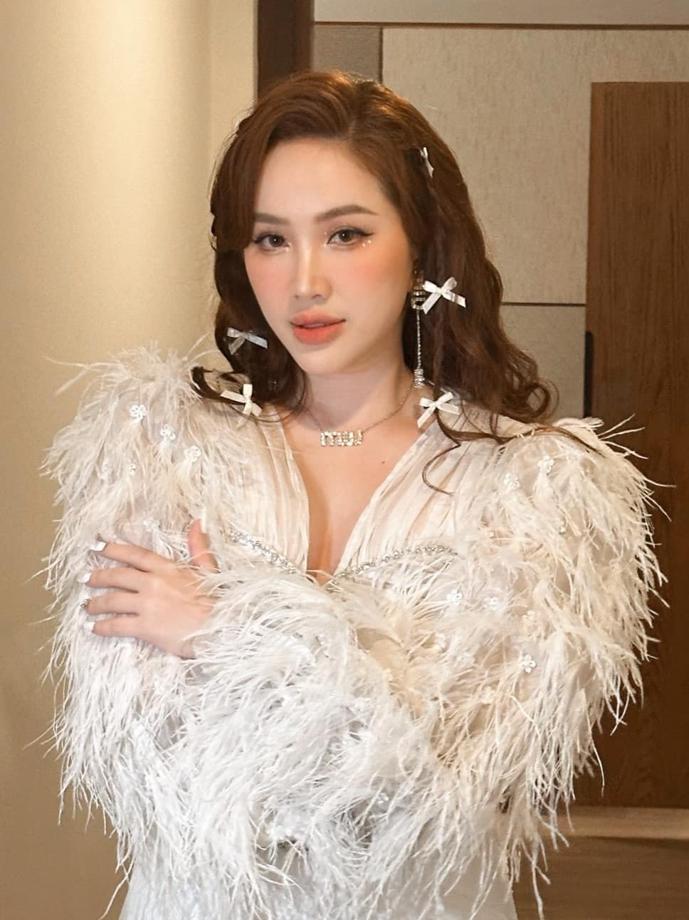 Nữ nghệ sĩ sở hữu biệt thự 2 mặt tiền ở TP.HCM, được đại gia chiều như công chúa, U40 đẹp căng tràn- Ảnh 1.