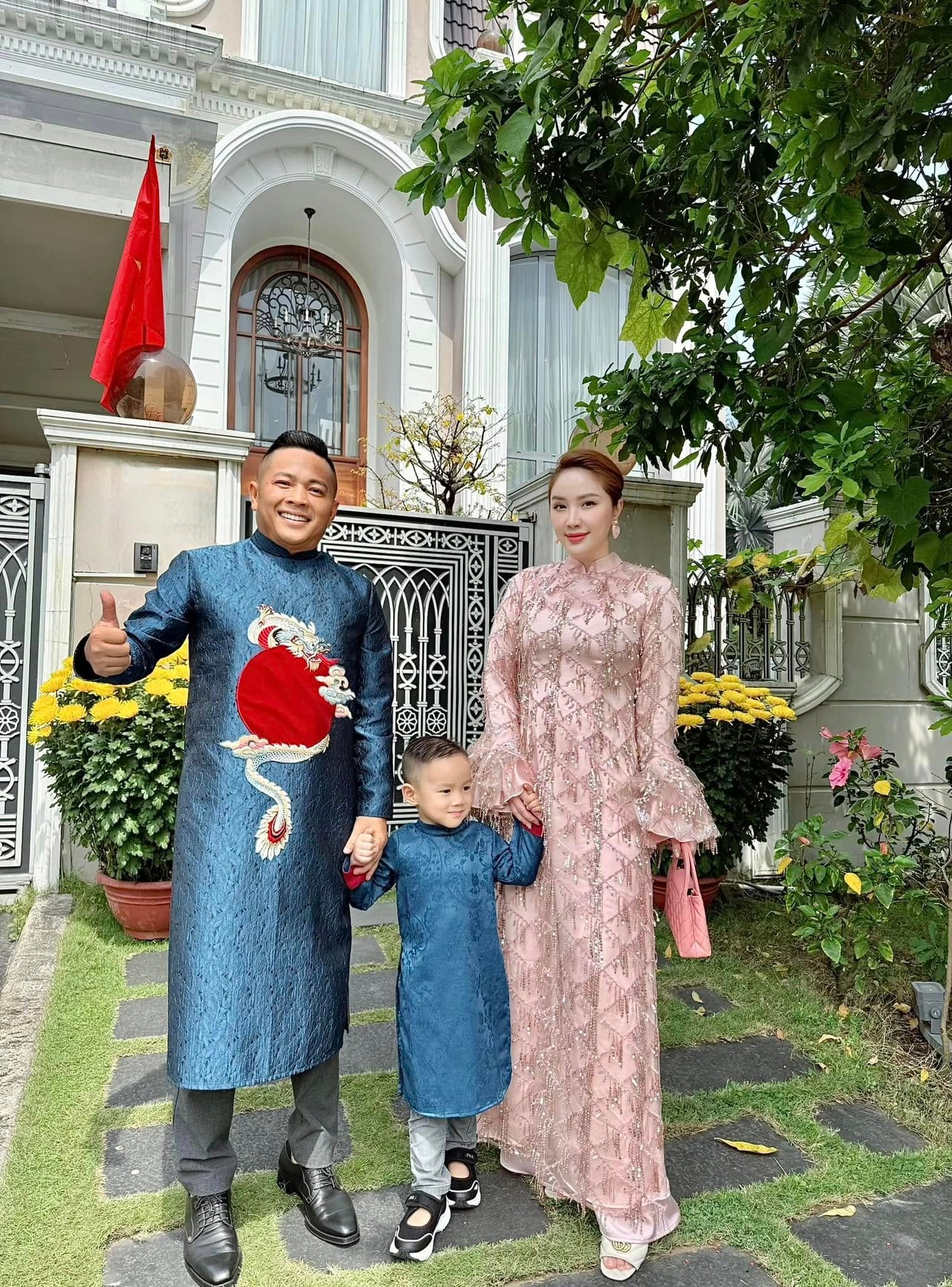 Nữ nghệ sĩ sở hữu biệt thự 2 mặt tiền ở TP.HCM, được đại gia chiều như công chúa, U40 đẹp căng tràn- Ảnh 5.