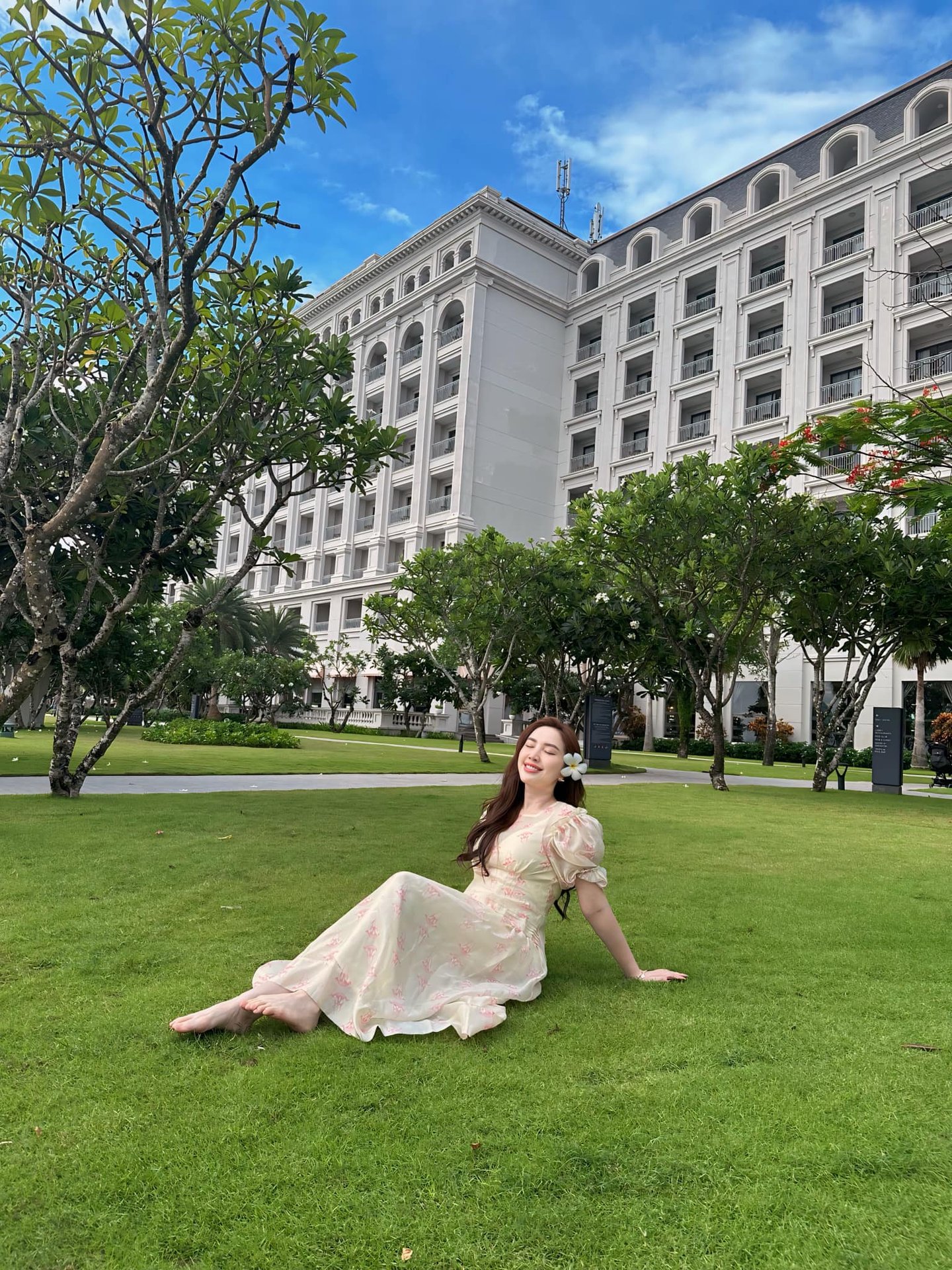 Nữ nghệ sĩ sở hữu biệt thự 2 mặt tiền ở TP.HCM, được đại gia chiều như công chúa, U40 đẹp căng tràn- Ảnh 6.