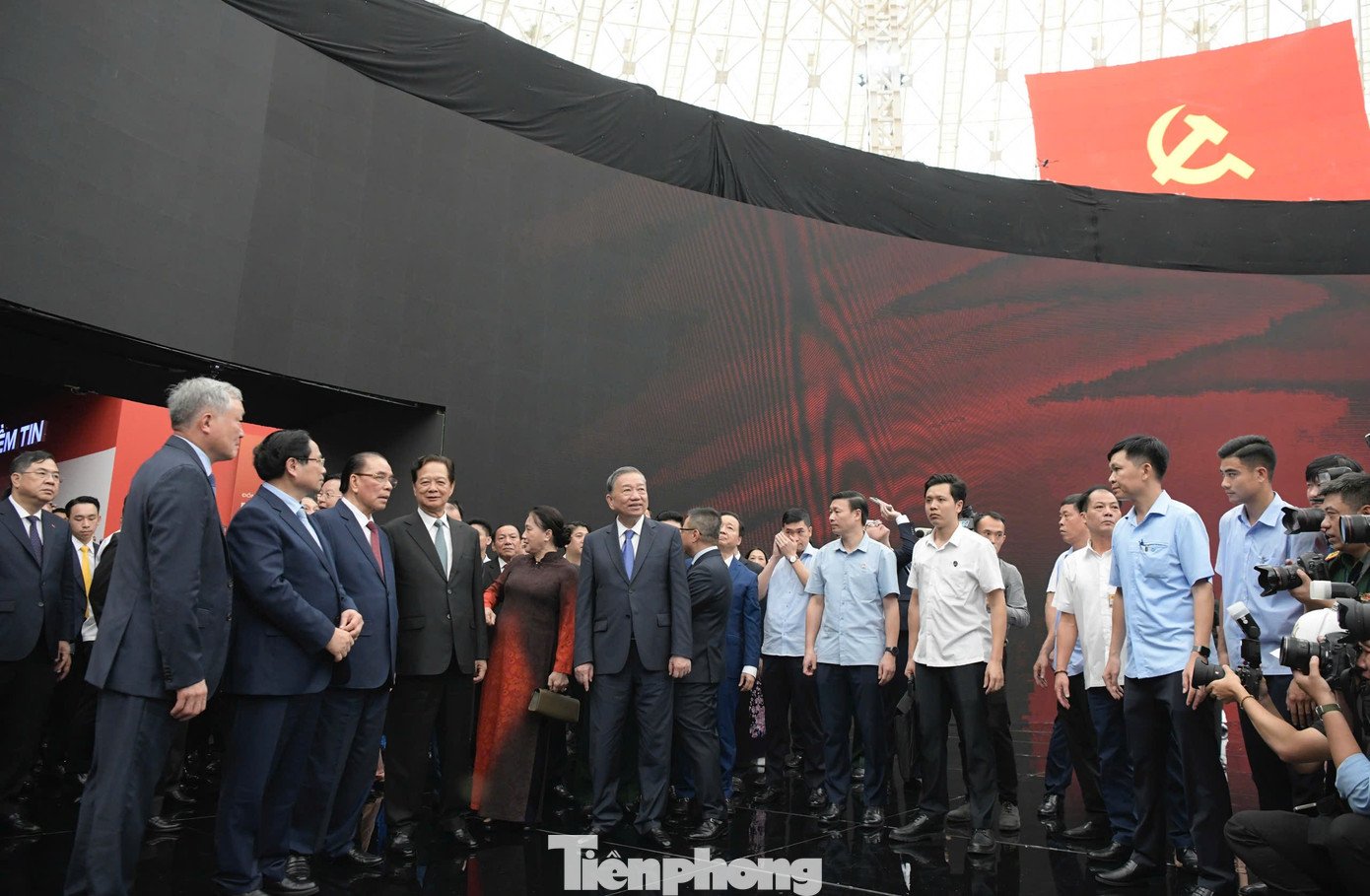 tp-trienlam288a3.jpg