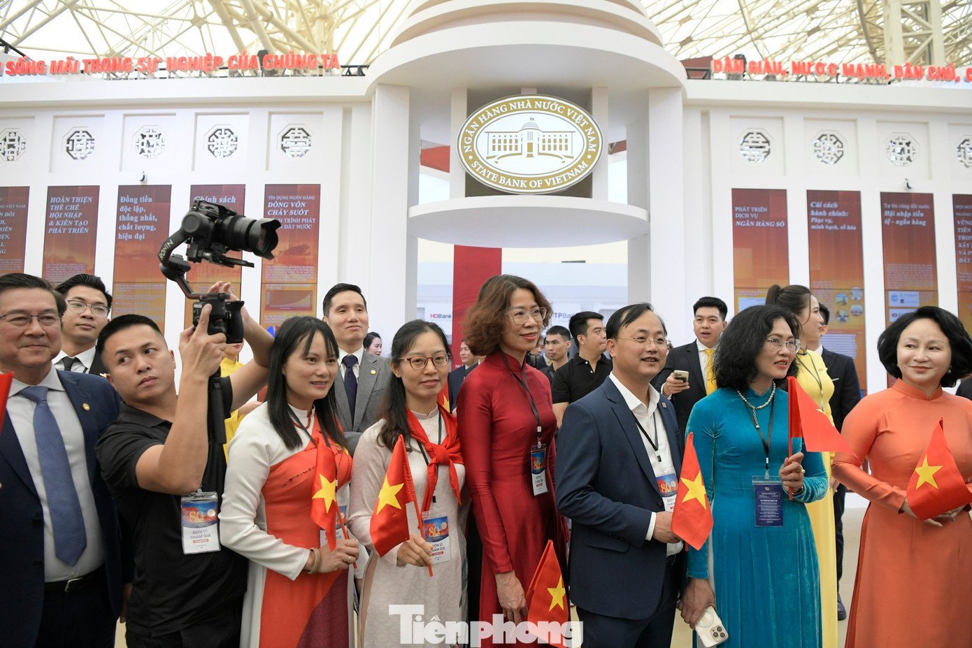 tp-trienlam288a17.jpg