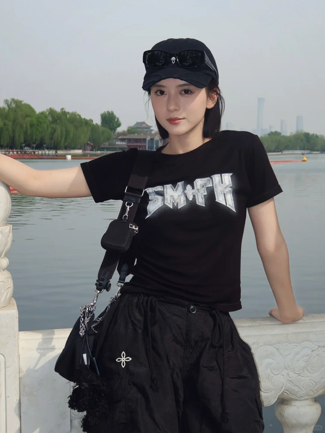 3 con giáp này không nên mặc nhiều màu đen trong tháng cô hồn- Ảnh 4.