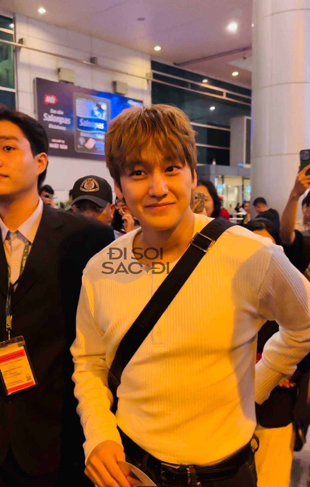 “Chồng iu” Kim Bum chính thức hạ cánh TP.HCM,