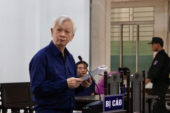 Bị cáo Nguyễn Chiến Thắng (cựu Chủ tịch UBND tỉnh Khách Hòa) tại phiên tòa trong vụ án liên quan đến Dự án Mường Thanh Viễn Triều.