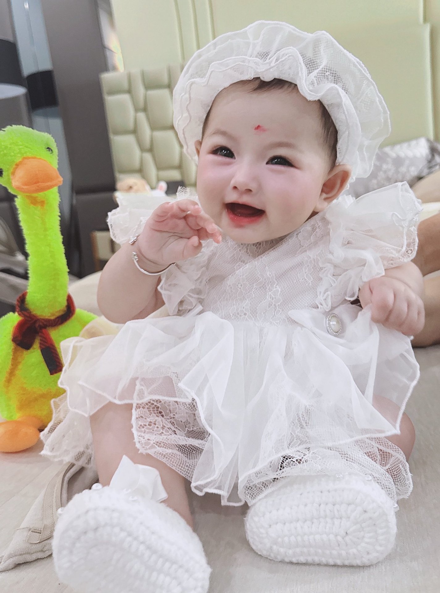 Cựu BTV VTC tiết lộ: Mẹ chồng quản lý hàng trăm nhân viên nhưng vẫn đi bê đồ phụ con dâu bán hàng- Ảnh 3.