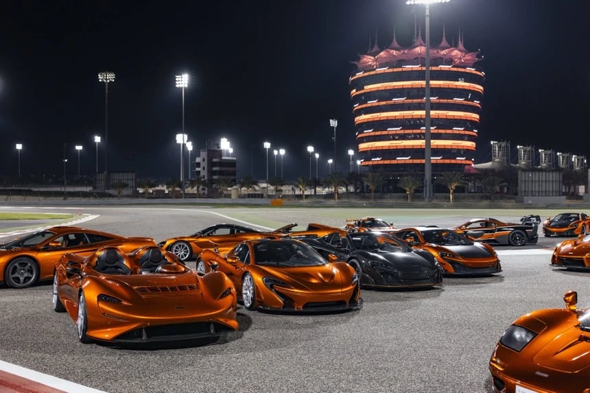 29-1756451859-dai-gia-bi-an-mua-si-bo-suu-tap-20-sieu-xe-mclaren.webp