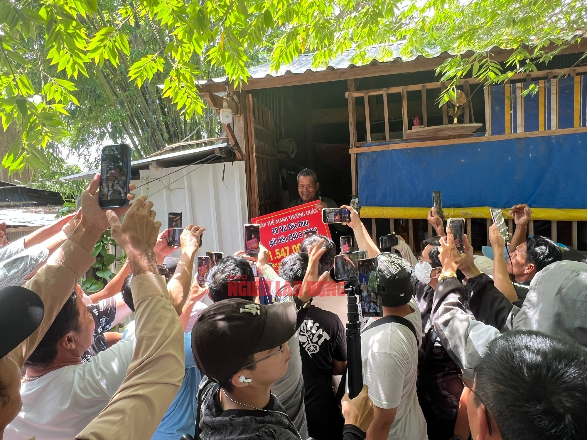 Ông Ba Minh - từ nhân vật được thương cảm thành hiện tượng bất đắc dĩ của mạng xã hội- Ảnh 4.