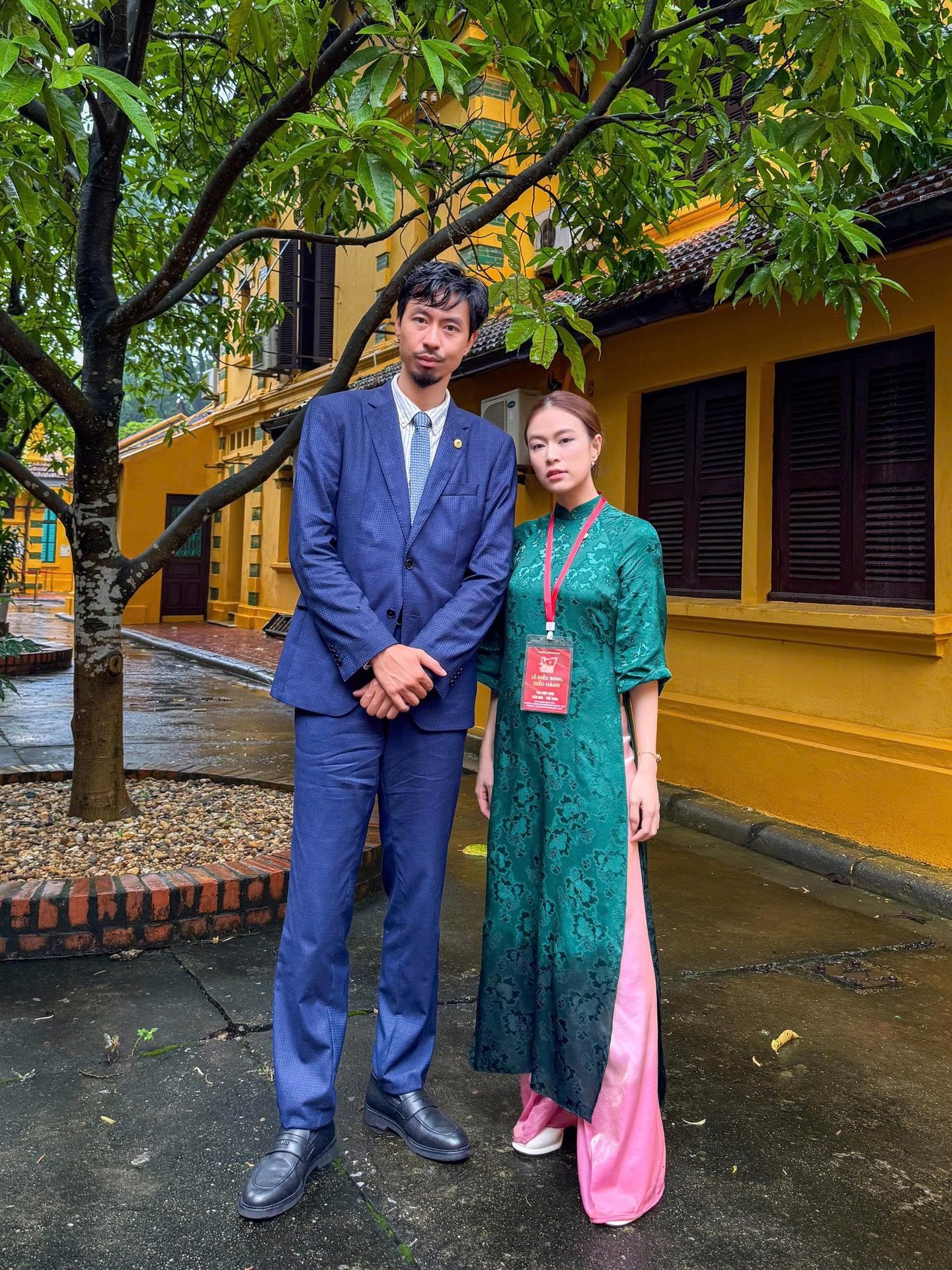 Không để ý camera, Hoàng Thuỳ Linh và Đen Vâu có 1 hành động thể hiện rõ tình cảm!- Ảnh 4.