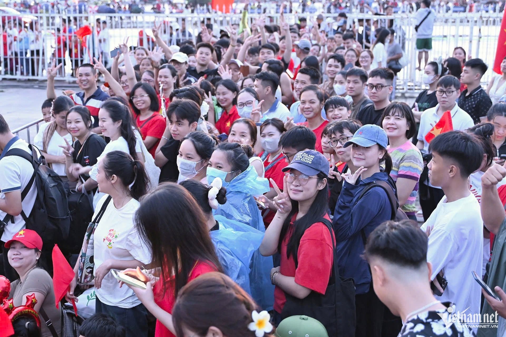 W-phao le1.jpg