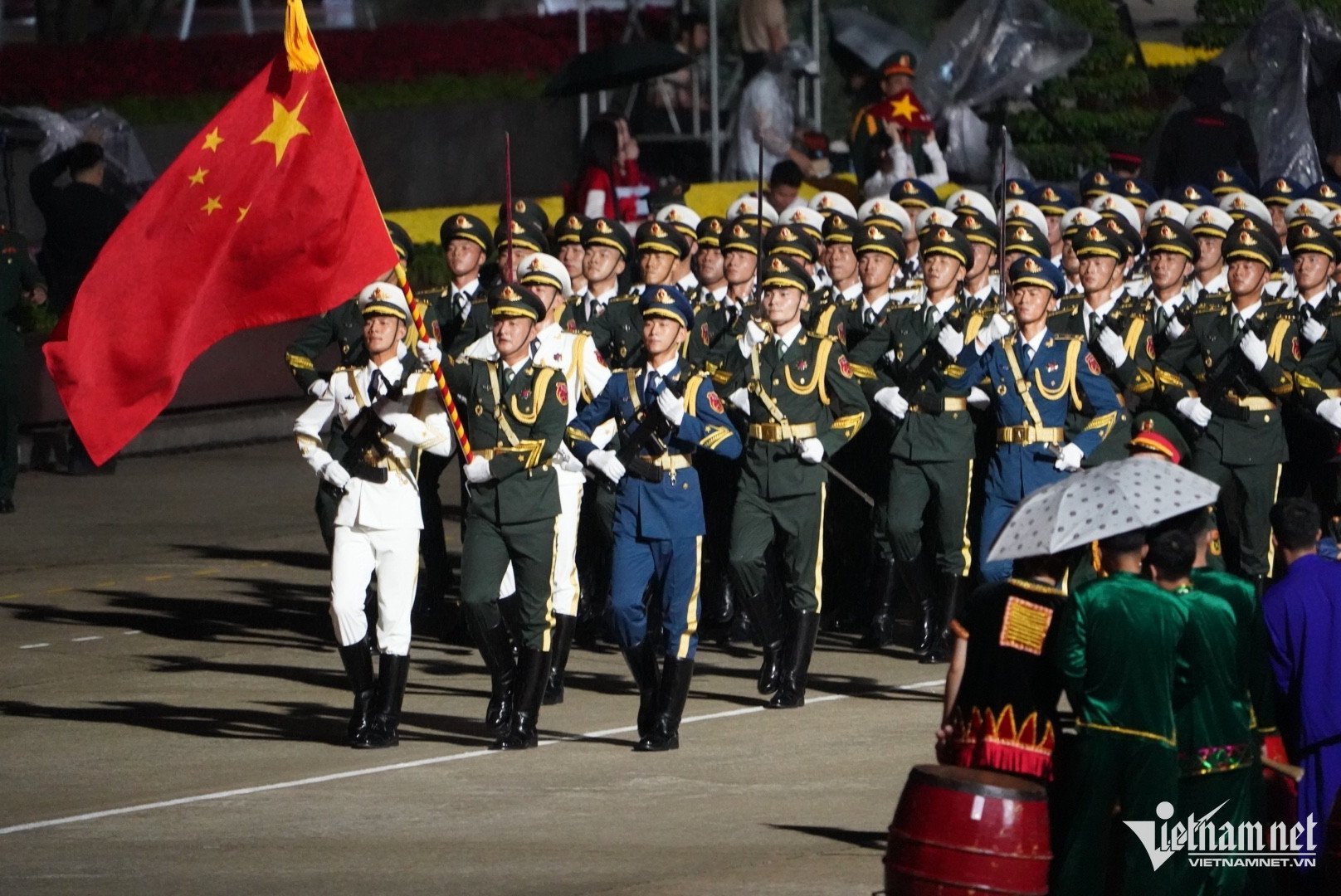 W-trung quoc.jpg