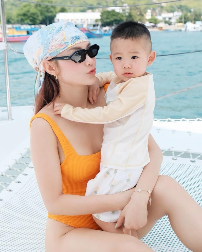 Loạt ảnh khoe body