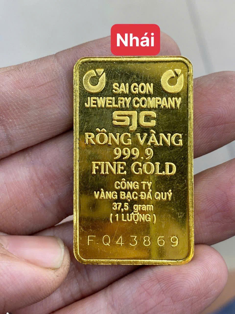 Giá vàng miếng SJC vượt 133 triệu đồng / lượng , cảnh báo rủi ro mua bán trên mạng - Ảnh 3.