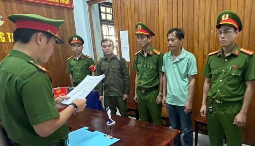 khoi-to-giam-doc-mua-ban-hoa-don-trai-phep-1615.jpg
