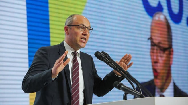 cuu chu tich quoc hoi ukraine bi ban chet.jpg
