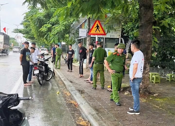 Dựng lại hiện trường vụ nam sinh bị đánh co giật tại Quảng Ninh - Ảnh 2.