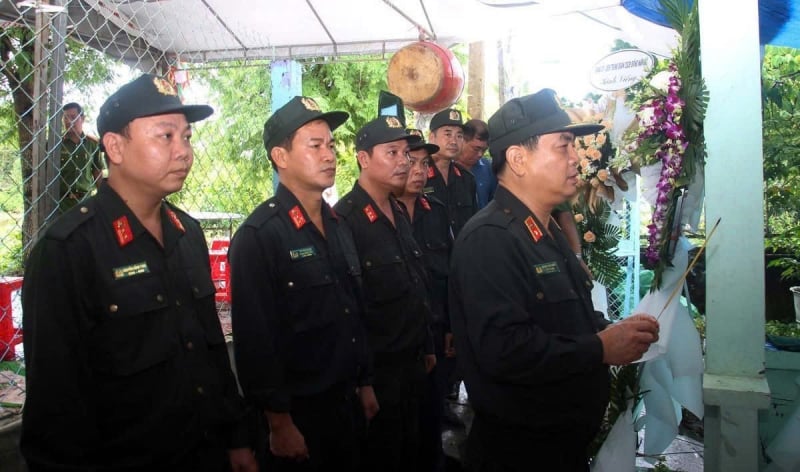 Nhận tin mẹ mất đột ngột, chiến sĩ Cảnh sát cơ động nén đau thương hoàn thành nhiệm vụ A80 -0