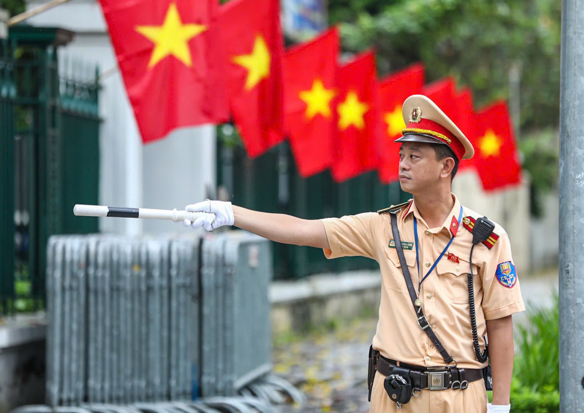 31-1756656645-dieu-binh-dieu-hanh-a80-chi-tiet-lich-cam-duong-ngay-19-va-29.jpg
