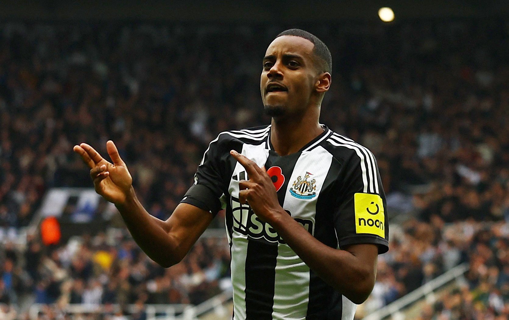 Liverpool đạt thỏa thuận chiêu mộ Alexander Isak với giá kỷ lục- Ảnh 3.