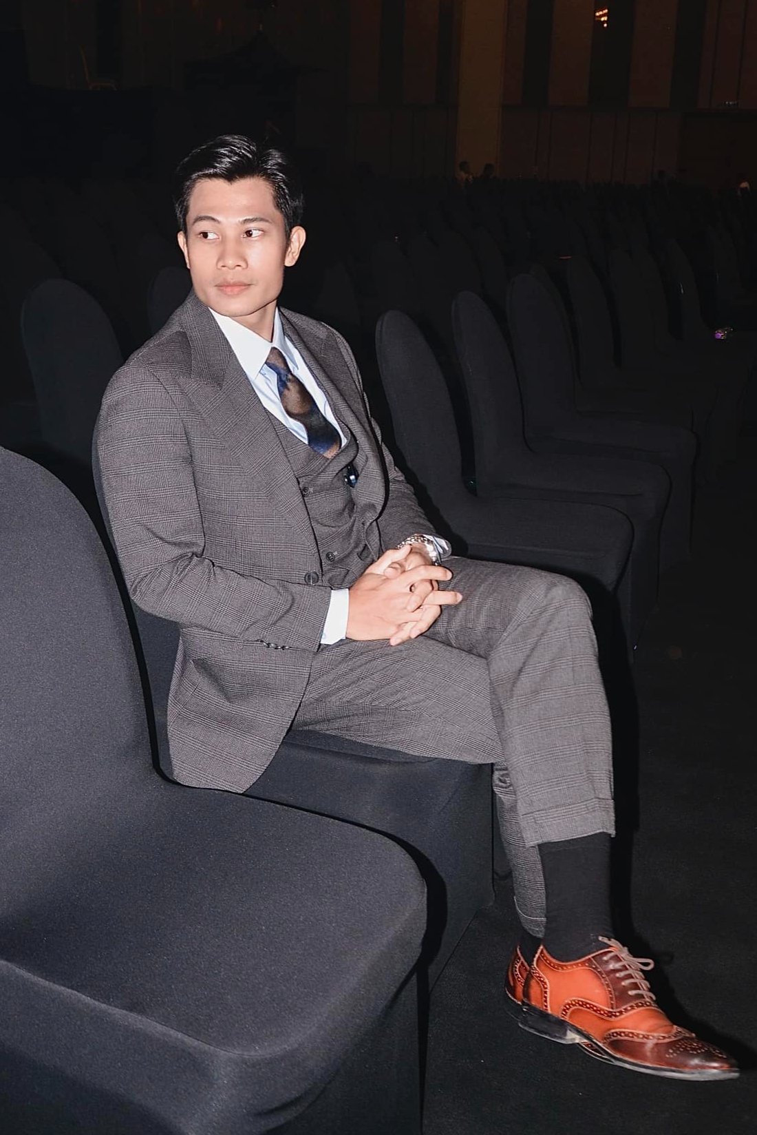 Sao nam phim Mưa Đỏ hết "huỷ dung" đến siết cân gây choáng: Visual lạ lẫm nhưng body 6 múi căng đét - Ảnh 7.