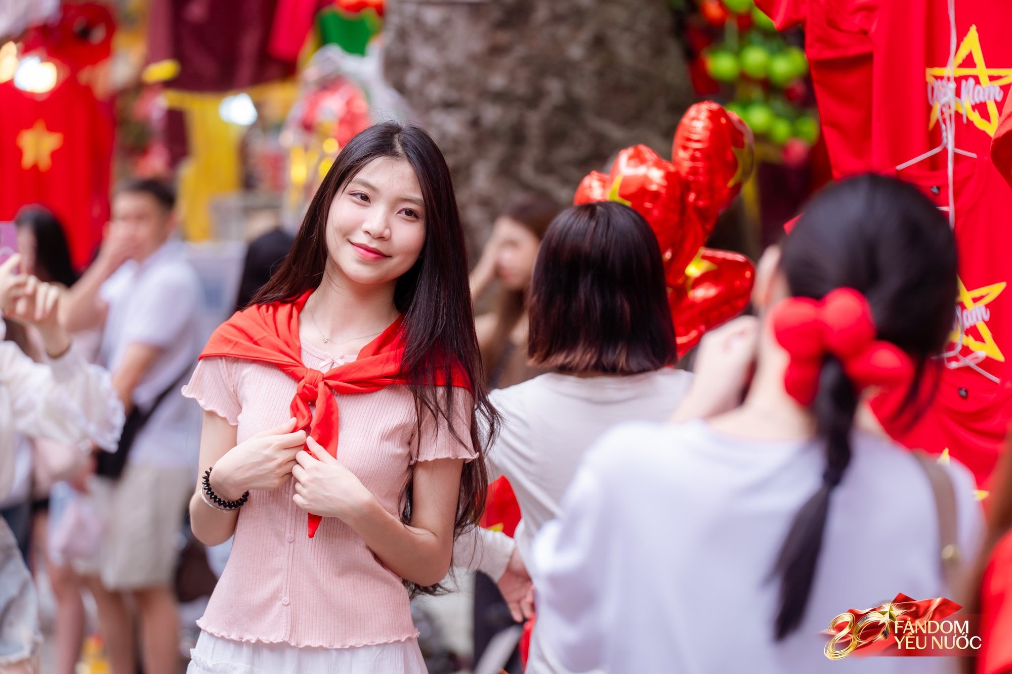 Hà Nội mưa như trút,
