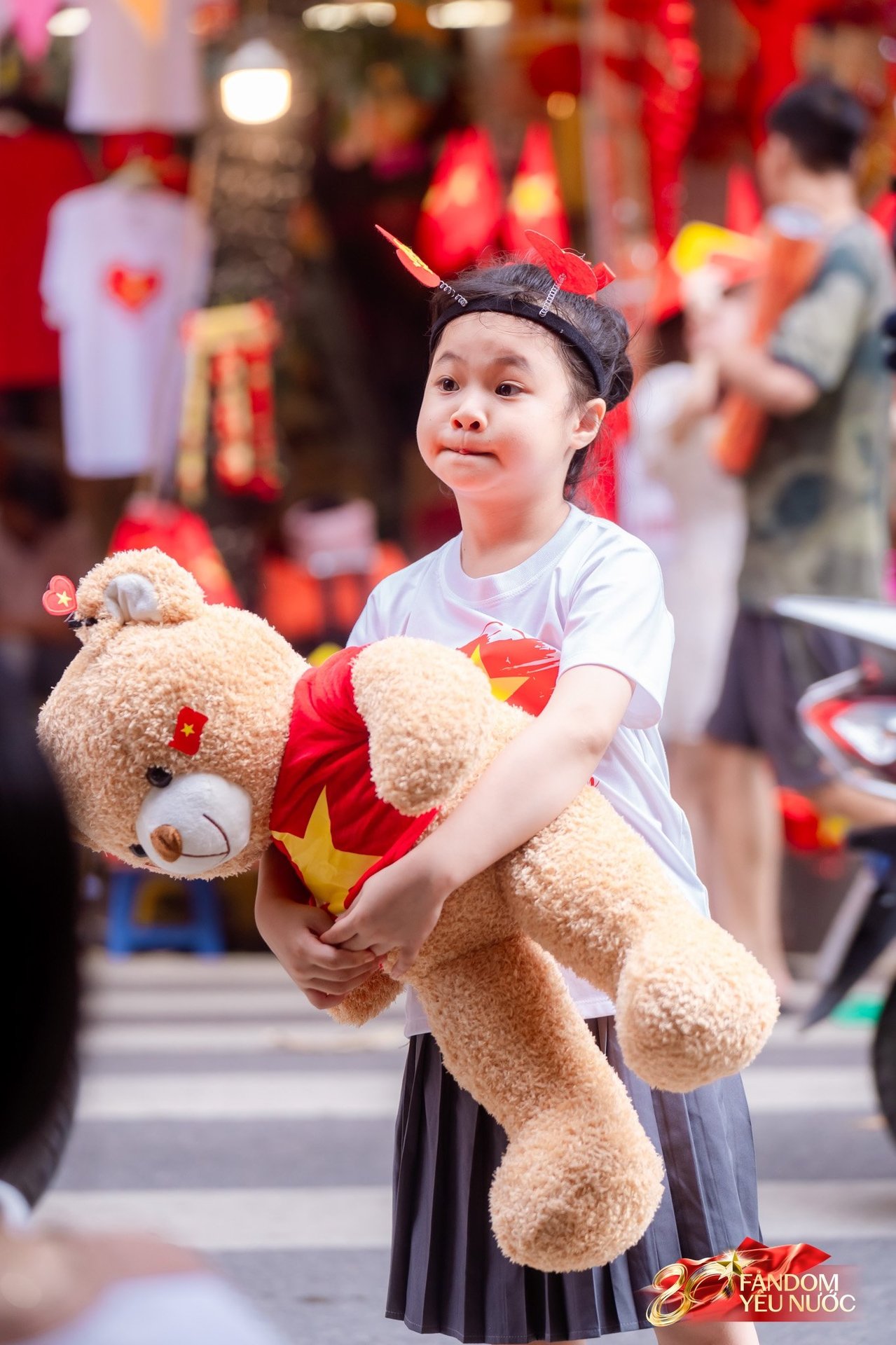 Hà Nội mưa như trút,