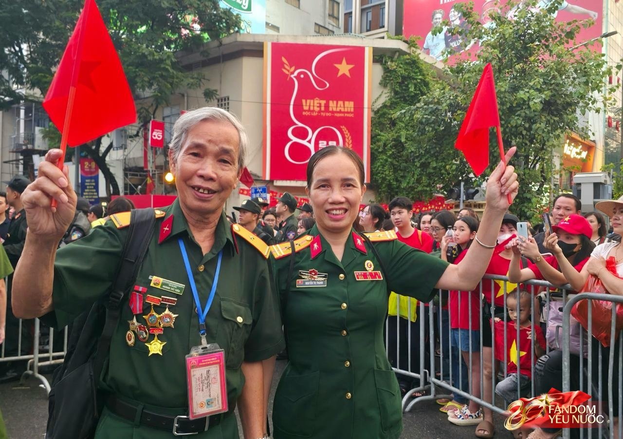 Cảnh tượng trên đường phố Hà Nội 12 tiếng trước ngày diễu binh A80- Ảnh 6.