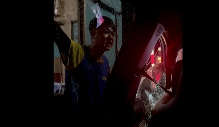 dap vo kinh, taxi cong nghe, danh tai xe anh 1