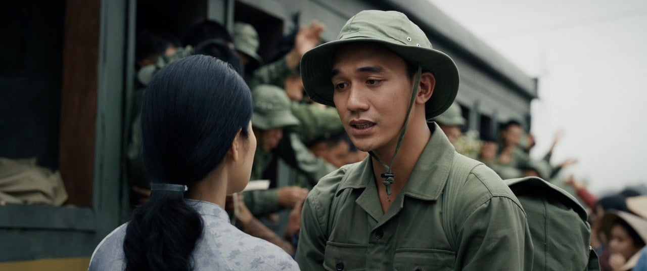 Hé lộ cảnh phim không được ra rạp gây tiếc nuối nhất Mưa Đỏ, biết lý do cắt thẳng tay không ai có thể phản bác - Ảnh 3.