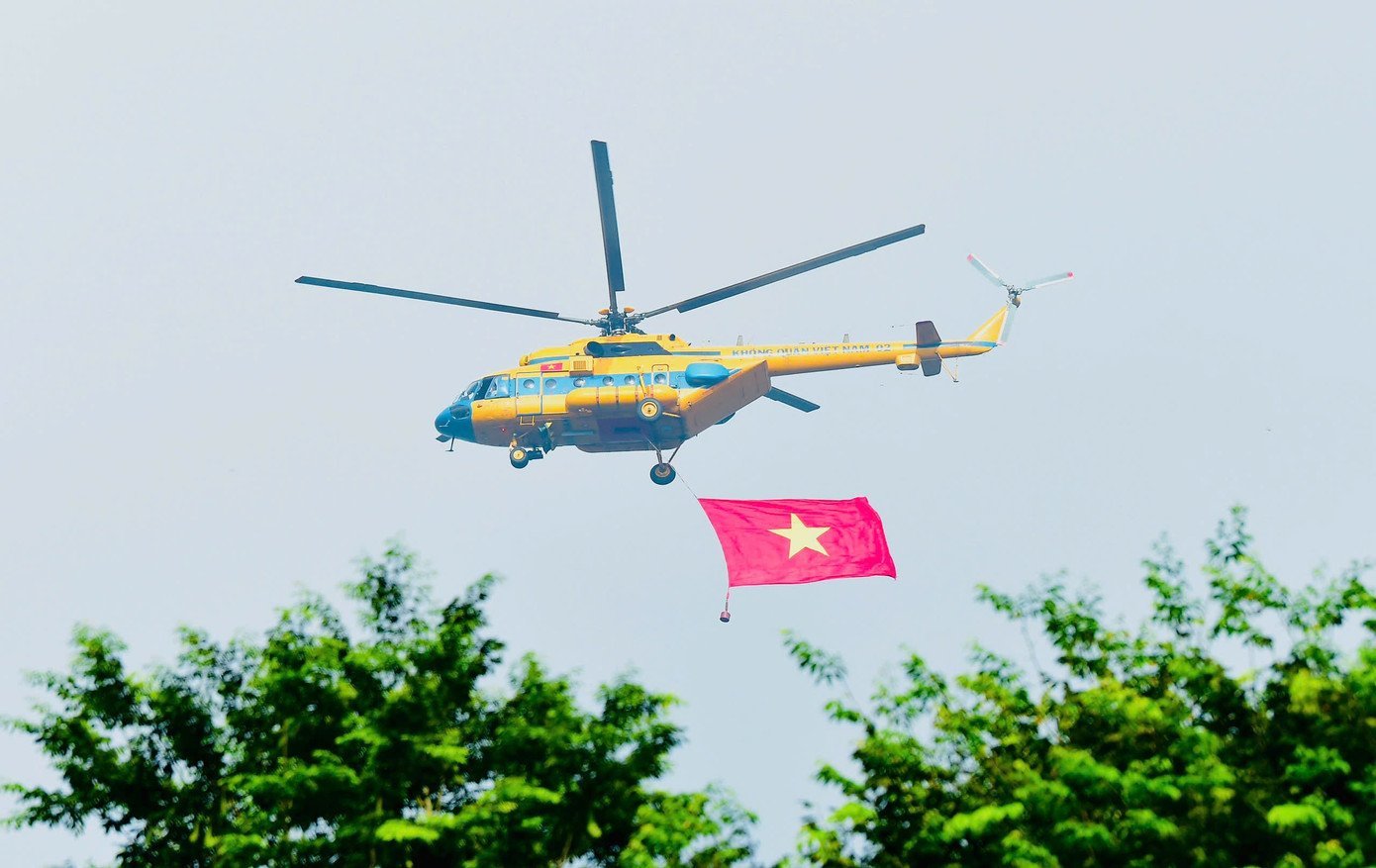 02-1756773685-le-ky-niem-dieu-binh-dieu-hanh-80-nam-cach-mang-thang-tam-va-quoc-khanh-29.jpg