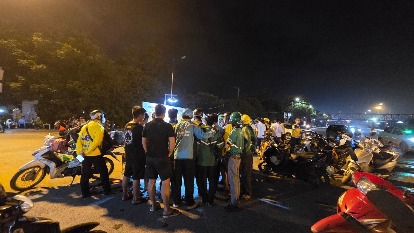 Cờ bạc trá hình gần sân vận động Mỹ Đình trước lễ lớn: Ba điểm đáng chú ý - Ảnh 2.