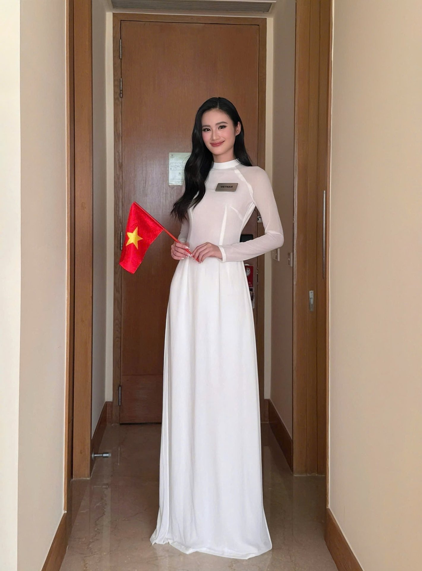 Dàn sao nhuộm đỏ MXH, không khí vui hơn Tết: Outfit xịn nhất chính là